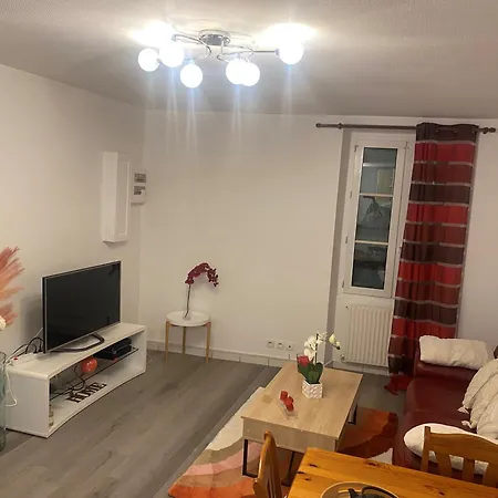 Centre - Fleur De Lys Apartment